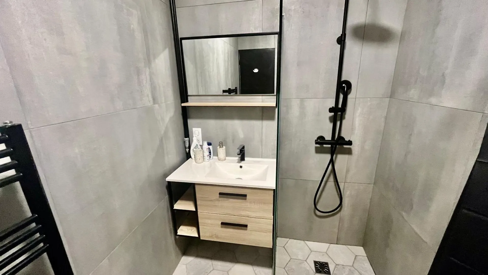 Le Borrigo Pick Up Airport Apartment Menton