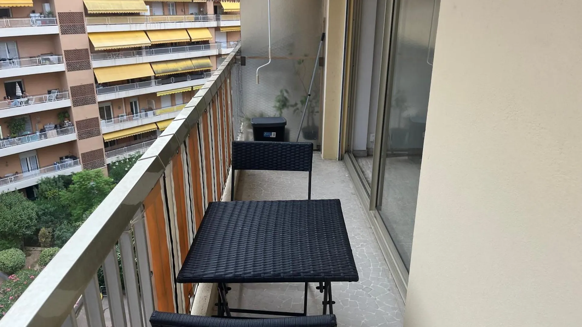 Le Borrigo Pick Up Airport Apartment Menton