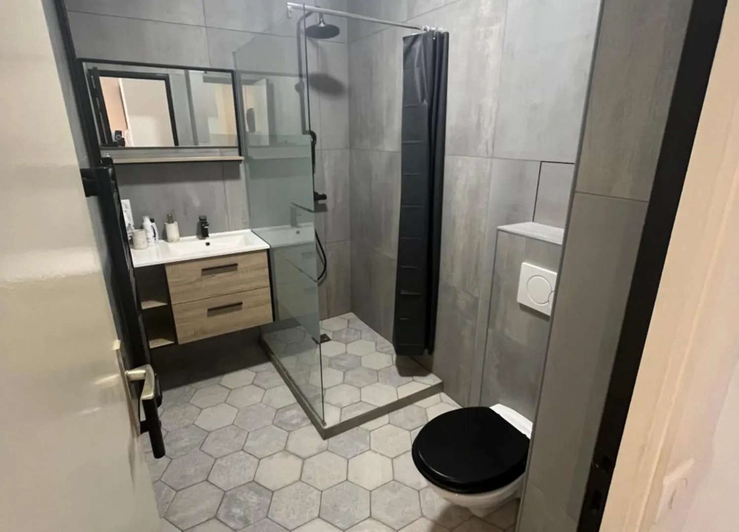 Le Borrigo Pick Up Airport Apartment Menton 0*,